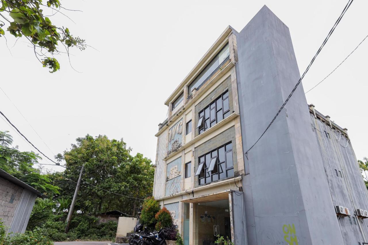 Urbanview Hotel Wg Jimbaran Bali Унґасан Екстер'єр фото