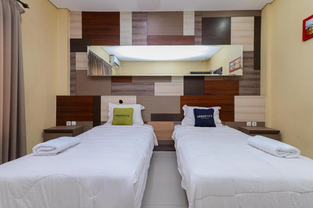 Urbanview Hotel Wg Jimbaran Bali Унґасан Екстер'єр фото