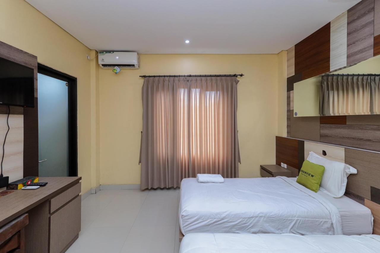Urbanview Hotel Wg Jimbaran Bali Унґасан Екстер'єр фото